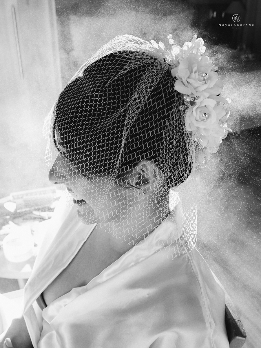 casamento rustico noturno no casinha quintal em sao paulo. Noivo de boina e gravata borboleta, noiva de chapeu. Nayara Andrade Fotografa