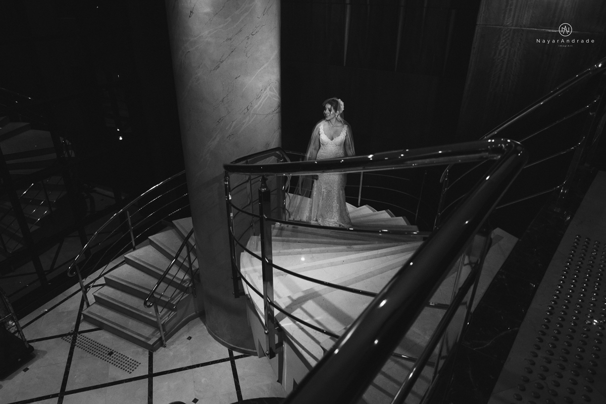 casamento rustico noturno no casinha quintal em sao paulo. Noivo de boina e gravata borboleta, noiva de chapeu. Nayara Andrade Fotografa