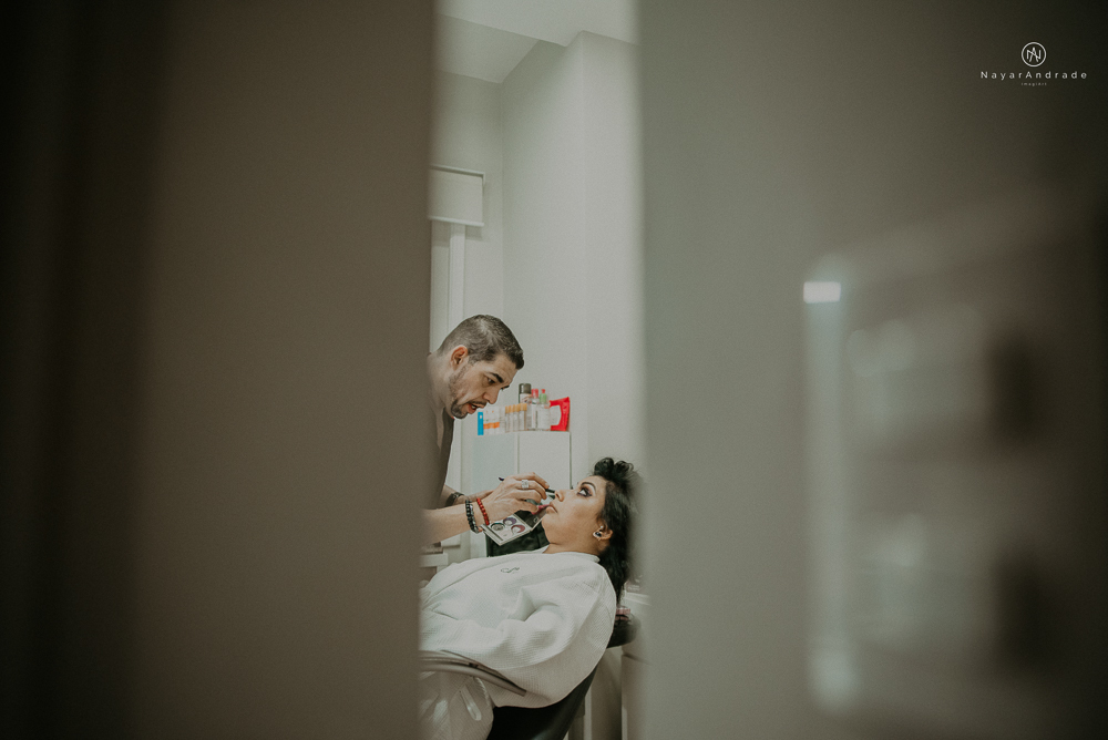 Casamento noturno tematico exclusivo com casal estiloso fotos envolvendo efeitos especiais de fogo e chuva no buffet orion e assessoria jean michel  noiva veste santos maison e noivo veste ricardo almeida fotografia nayara andrade imagiart