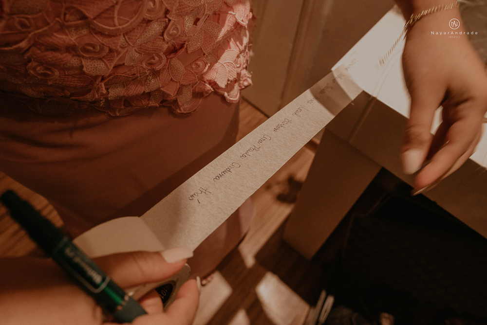 Casamento noturno tematico exclusivo com casal estiloso fotos envolvendo efeitos especiais de fogo e chuva no buffet orion e assessoria jean michel  noiva veste santos maison e noivo veste ricardo almeida fotografia nayara andrade imagiart