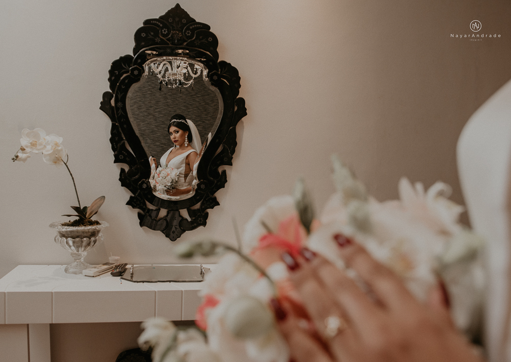 Casamento noturno tematico exclusivo com casal estiloso fotos envolvendo efeitos especiais de fogo e chuva no buffet orion e assessoria jean michel  noiva veste santos maison e noivo veste ricardo almeida fotografia nayara andrade imagiart