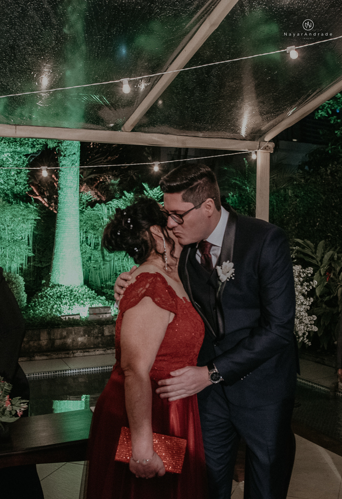 Casamento noturno tematico exclusivo com casal estiloso fotos envolvendo efeitos especiais de fogo e chuva no buffet orion e assessoria jean michel  noiva veste santos maison e noivo veste ricardo almeida fotografia nayara andrade imagiart