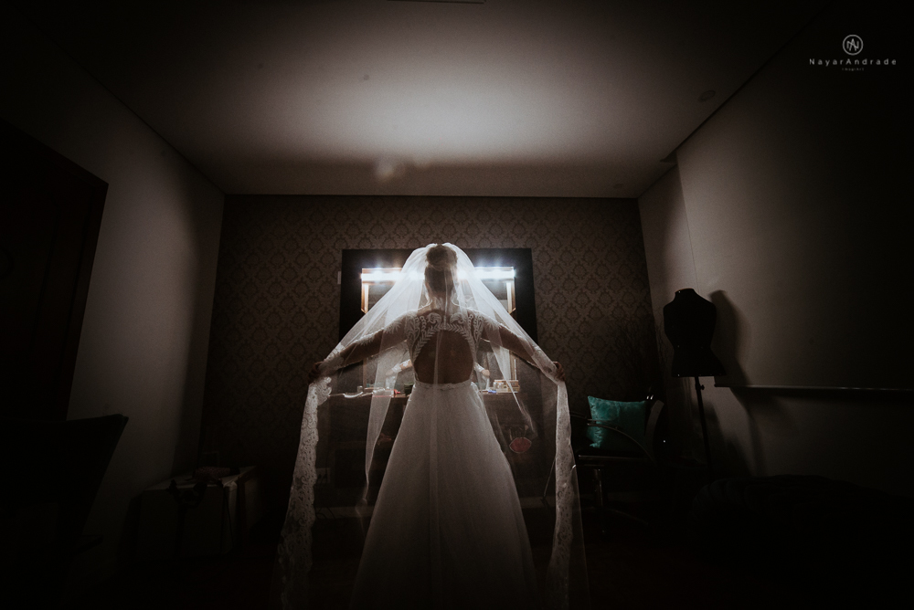 casamento realizado na igreja e salao tremendao em santos noiva com vestido modelo esclusivo de estilista assessoria jean michel cerimonial e beleza yan rodrigues make and hair casamento com detalhes rusticos e homenagem a nossa senhora aparecida 