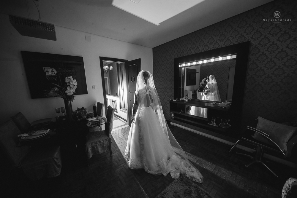casamento realizado na igreja e salao tremendao em santos noiva com vestido modelo esclusivo de estilista assessoria jean michel cerimonial e beleza yan rodrigues make and hair casamento com detalhes rusticos e homenagem a nossa senhora aparecida 