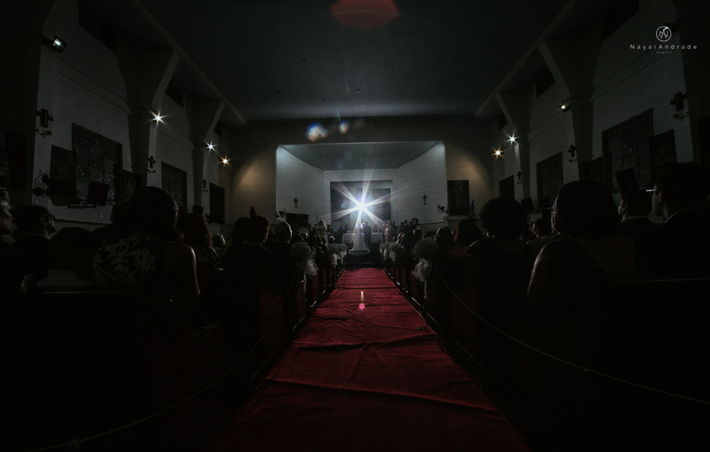 casamento realizado na igreja e salao tremendao em santos noiva com vestido modelo esclusivo de estilista assessoria jean michel cerimonial e beleza yan rodrigues make and hair casamento com detalhes rusticos e homenagem a nossa senhora aparecida 