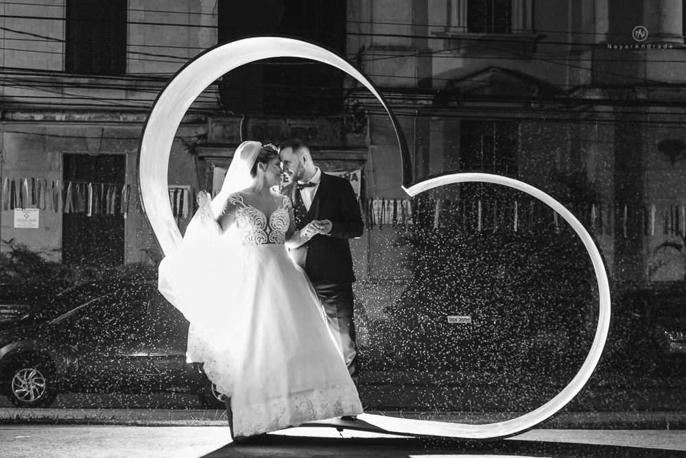 casamento realizado na igreja e salao tremendao em santos noiva com vestido modelo esclusivo de estilista assessoria jean michel cerimonial e beleza yan rodrigues make and hair casamento com detalhes rusticos e homenagem a nossa senhora aparecida 