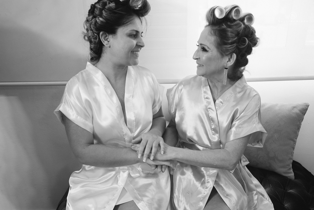 casamento realizado na igreja e salao tremendao em santos noiva com vestido modelo esclusivo de estilista assessoria jean michel cerimonial e beleza yan rodrigues make and hair casamento com detalhes rusticos e homenagem a nossa senhora aparecida 