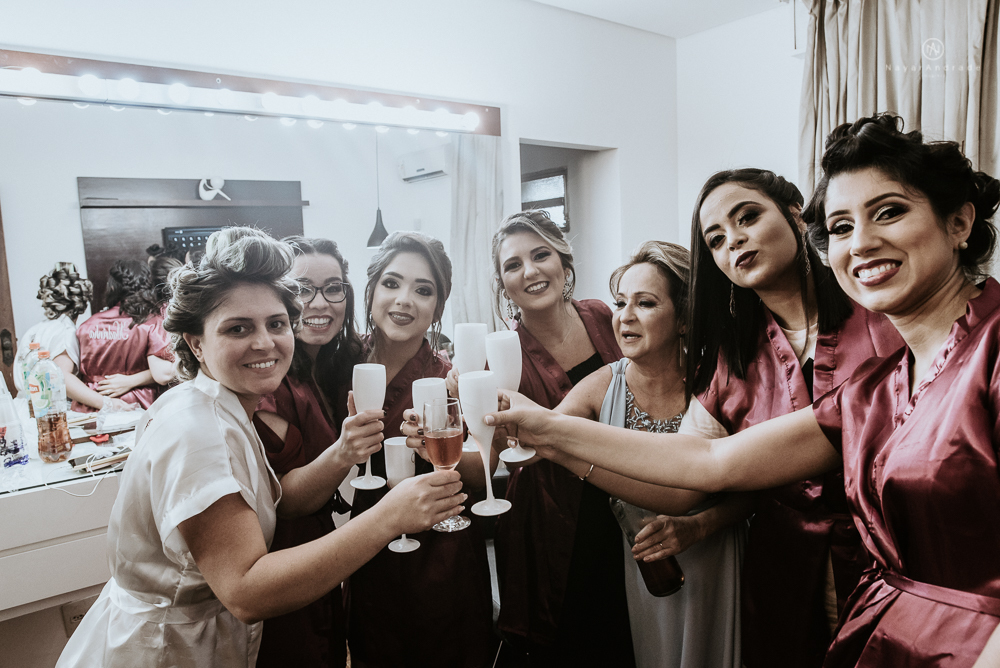 casamento realizado na igreja e salao tremendao em santos noiva com vestido modelo esclusivo de estilista assessoria jean michel cerimonial e beleza yan rodrigues make and hair casamento com detalhes rusticos e homenagem a nossa senhora aparecida 