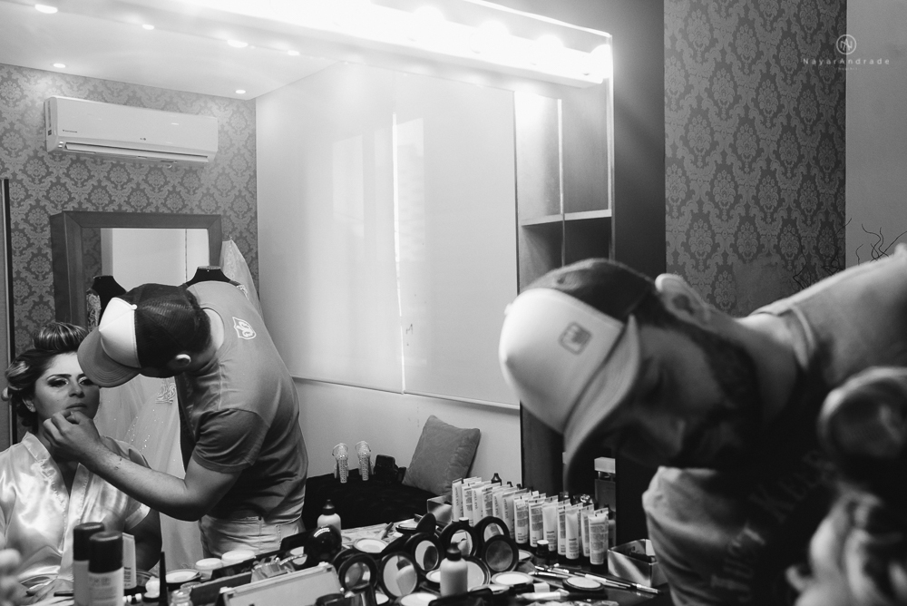 casamento realizado na igreja e salao tremendao em santos noiva com vestido modelo esclusivo de estilista assessoria jean michel cerimonial e beleza yan rodrigues make and hair casamento com detalhes rusticos e homenagem a nossa senhora aparecida 