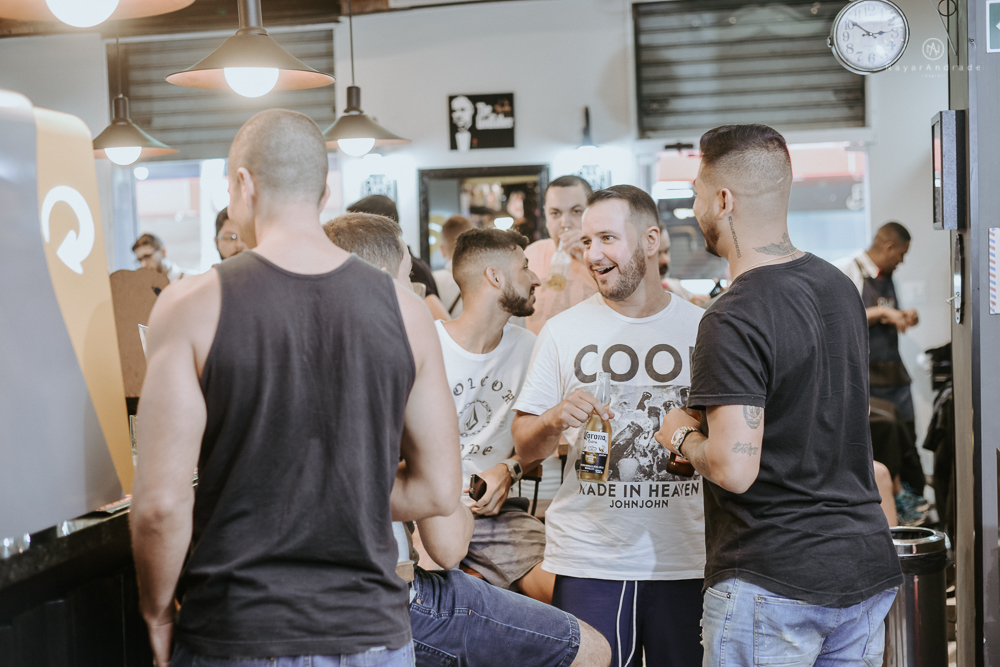 casamento realizado na igreja e salao tremendao em santos noiva com vestido modelo esclusivo de estilista assessoria jean michel cerimonial e beleza yan rodrigues make and hair casamento com detalhes rusticos e homenagem a nossa senhora aparecida 
