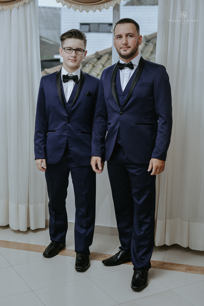 casamento realizado na igreja e salao tremendao em santos noiva com vestido modelo esclusivo de estilista assessoria jean michel cerimonial e beleza yan rodrigues make and hair casamento com detalhes rusticos e homenagem a nossa senhora aparecida 