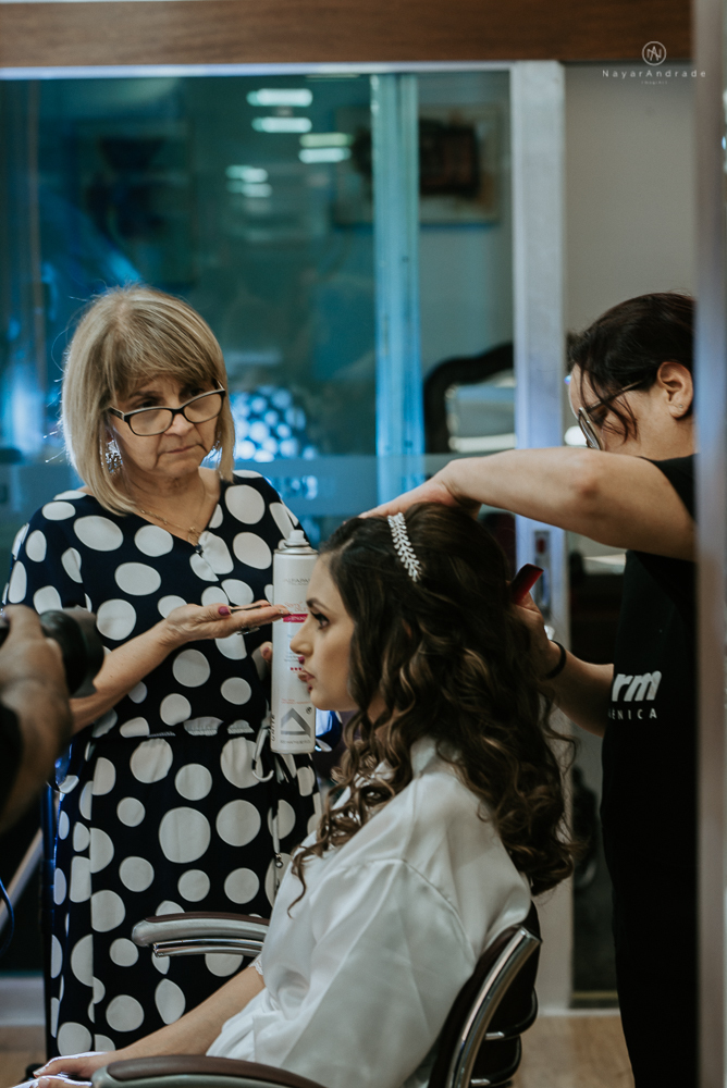 fotografia de making of da noiva feito no salao de beleza unite em santosw