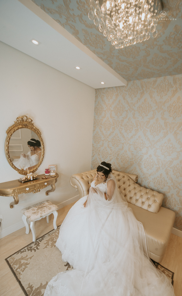 making of de noiva no salao mariana assis em cubatao fotografia nayara andrade modelo de maquiagem  e penteado para noiva casamento de dia