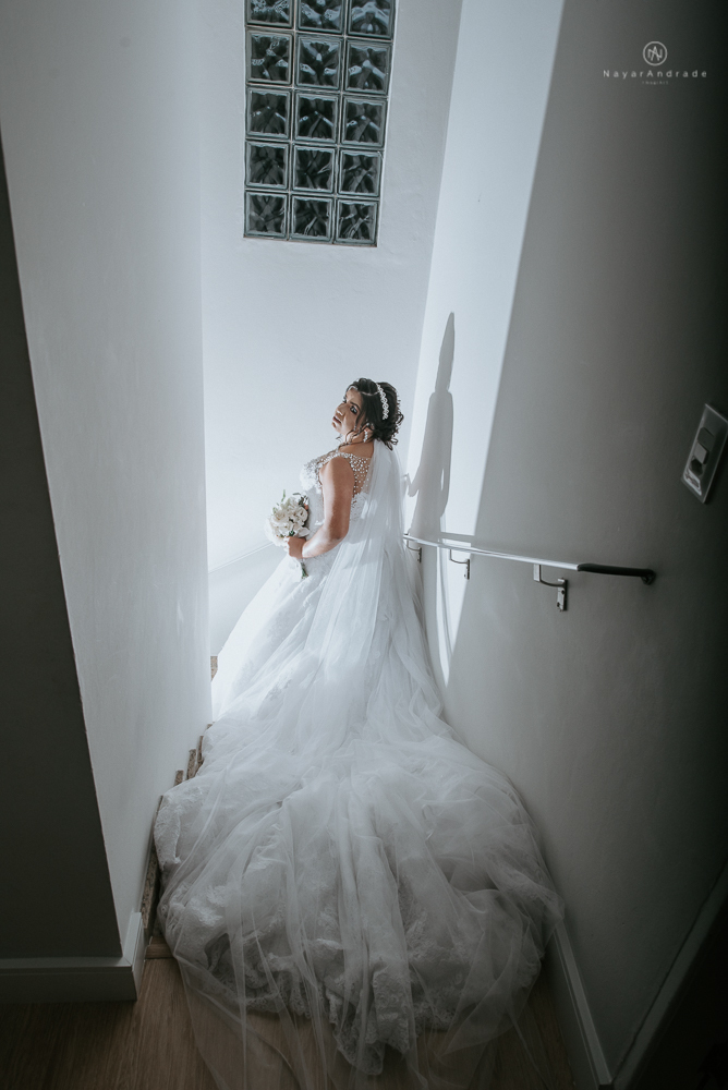 making of de noiva no salao mariana assis em cubatao fotografia nayara andrade modelo de maquiagem  e penteado para noiva casamento de dia