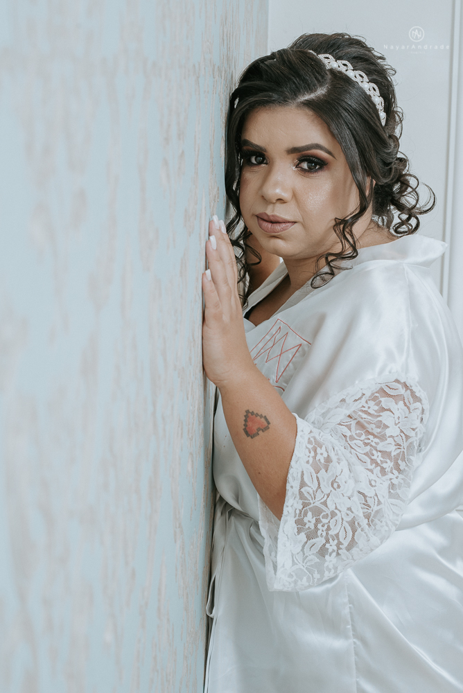 making of de noiva no salao mariana assis em cubatao fotografia nayara andrade modelo de maquiagem  e penteado para noiva casamento de dia