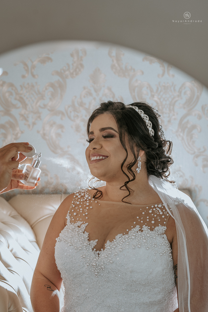 making of de noiva no salao mariana assis em cubatao fotografia nayara andrade modelo de maquiagem  e penteado para noiva casamento de dia