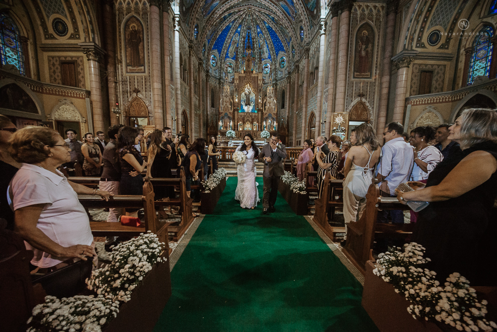 casamento realizado na basilica do embare em santos