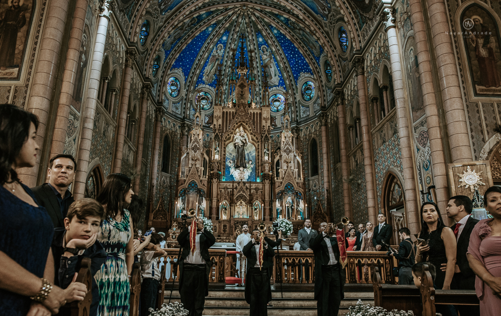 casamento realizado na basilica do embare em santos
