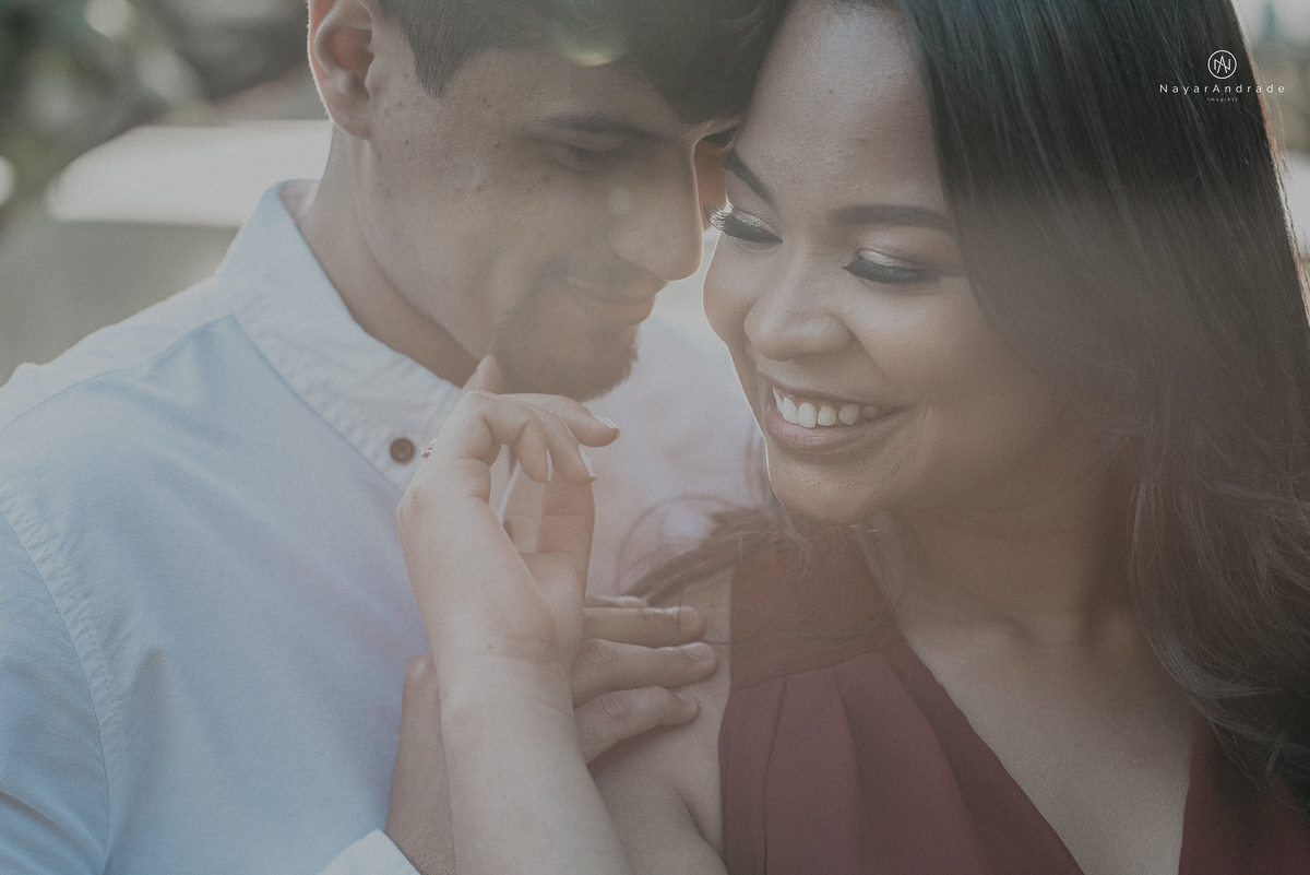 ensaio romantido pre wedding de casal no parque do ibirapuera em sao paulo em um fim de tarde com a fotografa nayara andrade de santos