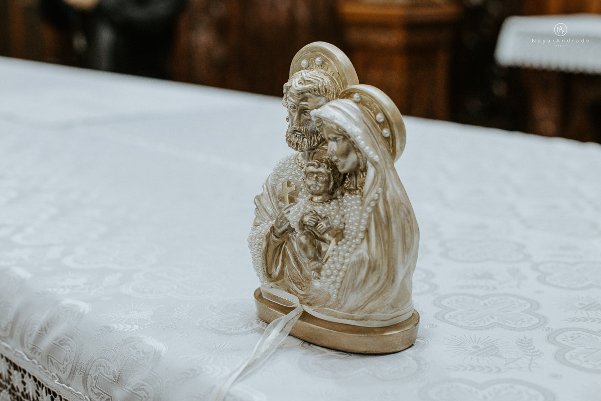 Fotos de cerimonia de casamento na igreja paroquia sao francisco de assis com fotos dos vitrais coloridos ideias de fotos artisticas na igreja
