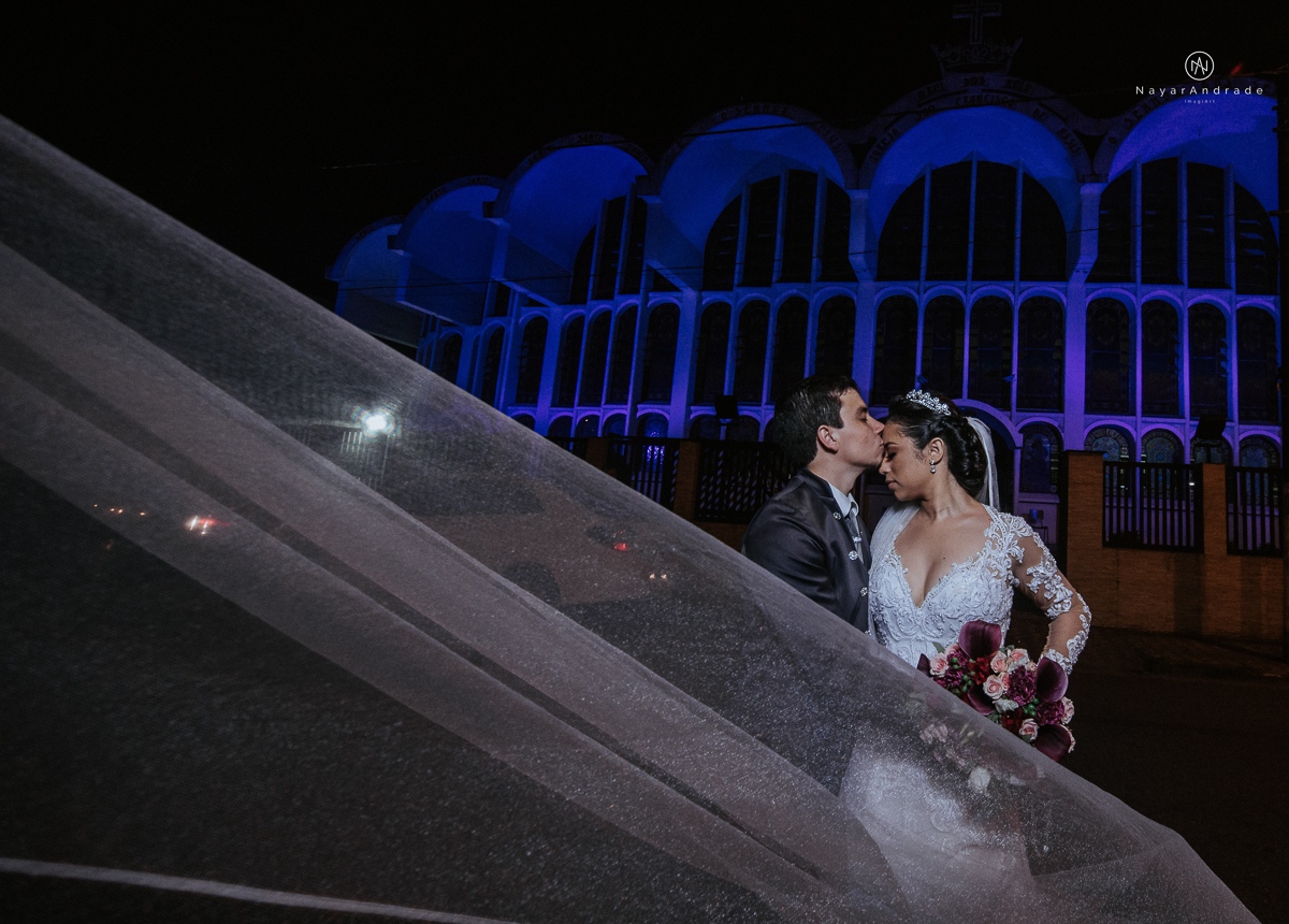 Fotos de cerimonia de casamento na igreja paroquia sao francisco de assis com fotos dos vitrais coloridos ideias de fotos artisticas na igreja