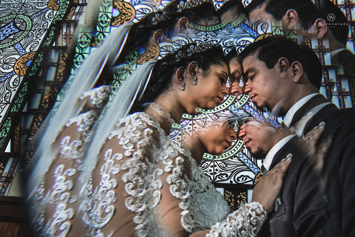 Fotos de cerimonia de casamento na igreja paroquia sao francisco de assis com fotos dos vitrais coloridos ideias de fotos artisticas na igreja
