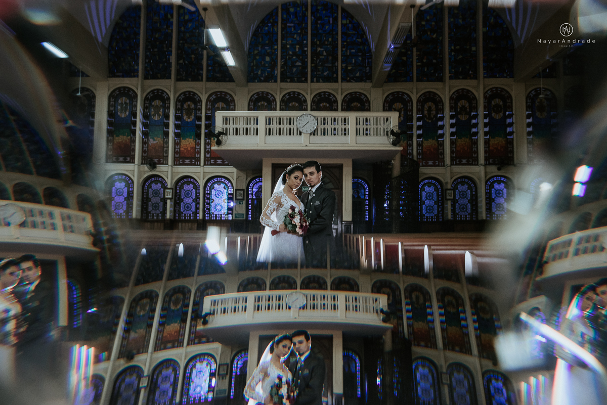 Fotos de cerimonia de casamento na igreja paroquia sao francisco de assis com fotos dos vitrais coloridos ideias de fotos artisticas na igreja