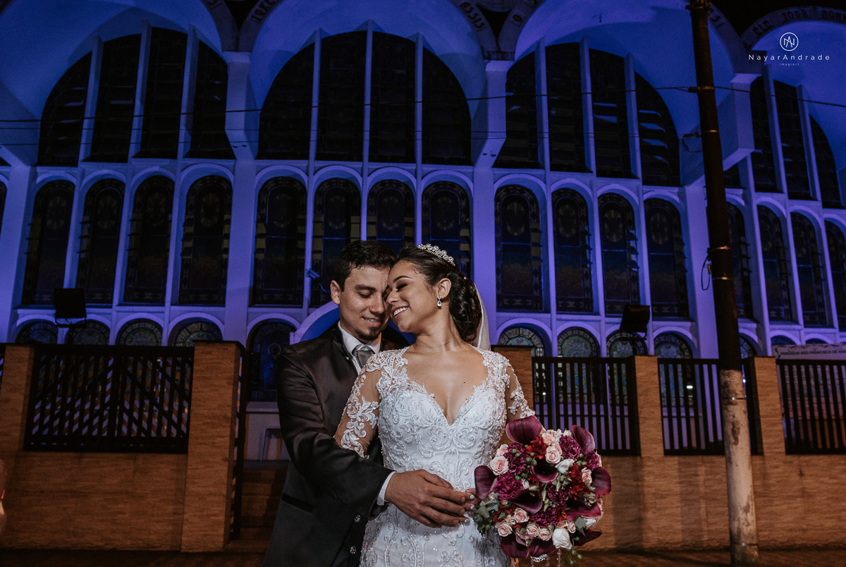 Fotos de cerimonia de casamento na igreja paroquia sao francisco de assis com fotos dos vitrais coloridos ideias de fotos artisticas na igreja