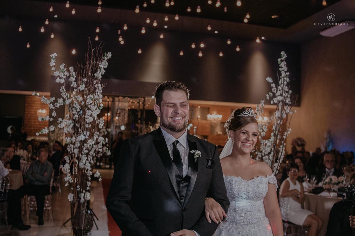 casamento em Sao paulo na casa bertolazzi casamento classico  casal jovem fotografa nayara andrade do litoral de sao paulo santos