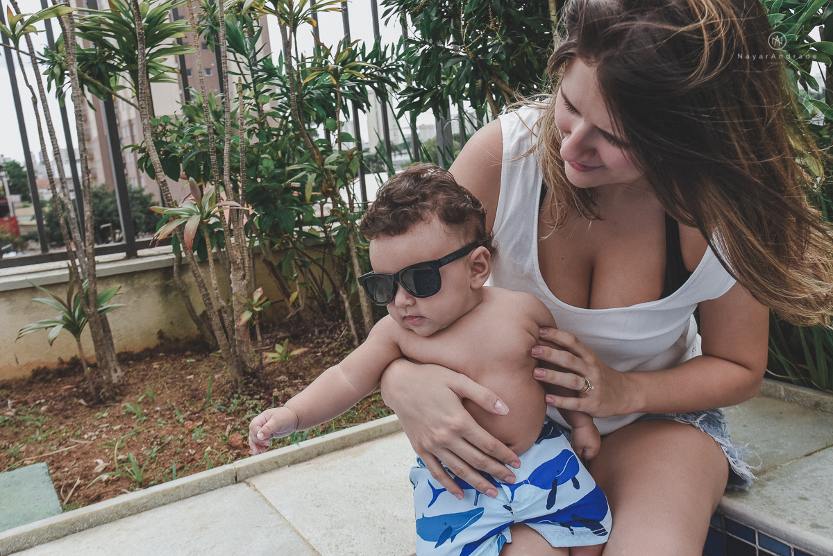 fotos lifestyle de acompanhamento familiar filhos meninos mae e pai mostrando o desenvolvimento natural de uma familia