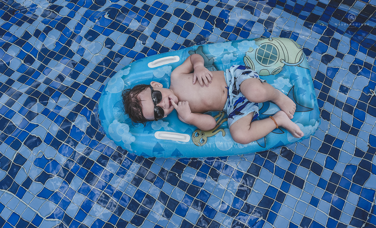 fotos lifestyle de acompanhamento familiar filhos meninos mae e pai mostrando o desenvolvimento natural de uma familia