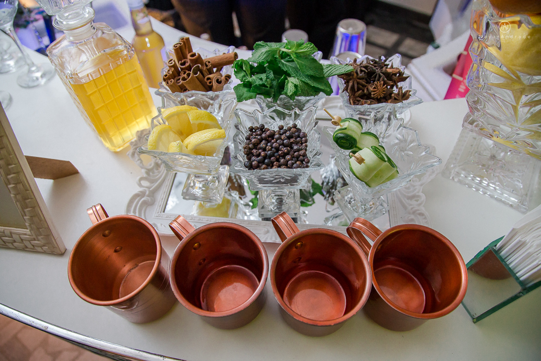 Festa de aniversario de 80 anos comemoracao em familia no clube sirio libanes em santos assessoria jean michel decoracao boulevar flores 