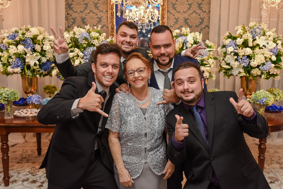 Festa de aniversario de 80 anos comemoracao em familia no clube sirio libanes em santos assessoria jean michel decoracao boulevar flores 