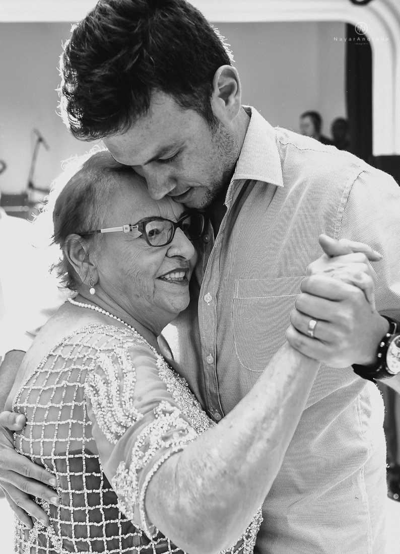 Festa de aniversario de 80 anos comemoracao em familia no clube sirio libanes em santos assessoria jean michel decoracao boulevar flores 