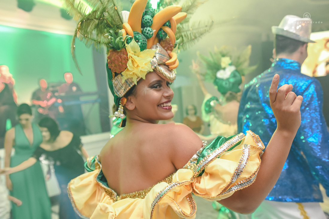 Festa de aniversario de 80 anos comemoracao em familia no clube sirio libanes em santos assessoria jean michel decoracao boulevar flores 