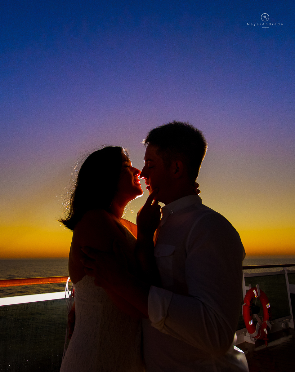 casamento no navio msc seaview noivo bombeiro usando farda fotografia feita pela fotografa nayara andrade de santos festa no navio de casamento