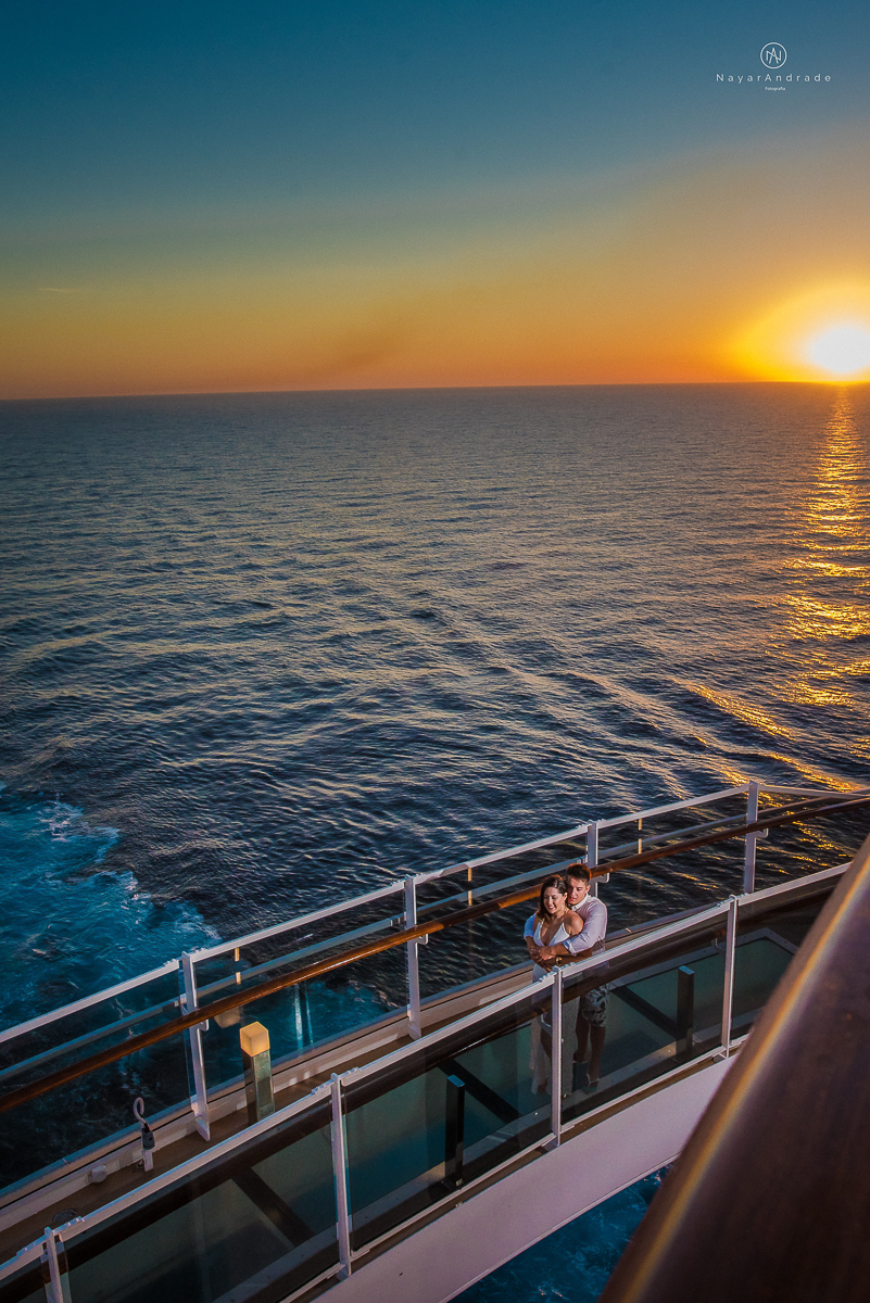 casamento no navio msc seaview noivo bombeiro usando farda fotografia feita pela fotografa nayara andrade de santos festa no navio de casamento