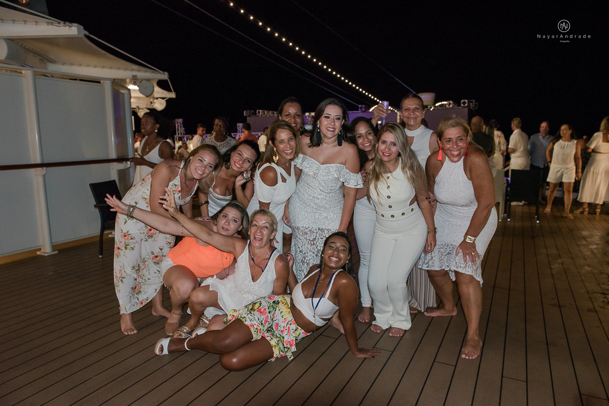 casamento no navio msc seaview noivo bombeiro usando farda fotografia feita pela fotografa nayara andrade de santos festa no navio de casamento