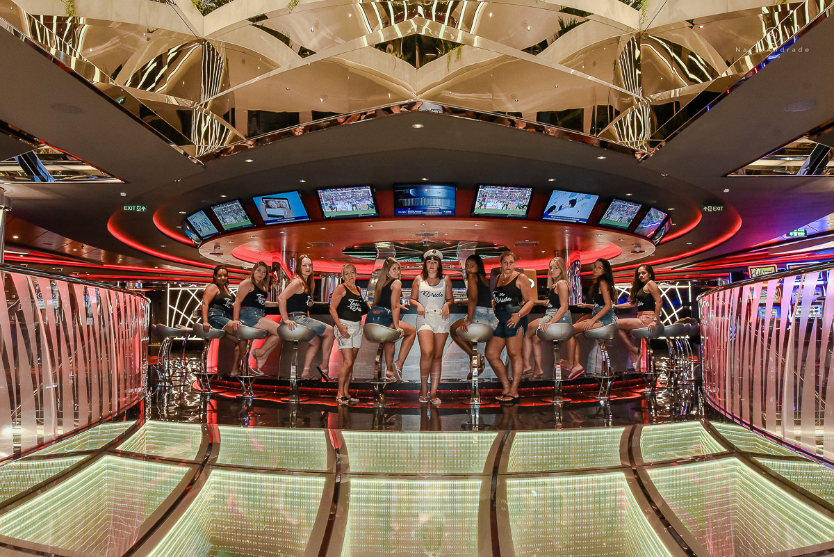 casamento no navio msc seaview noivo bombeiro usando farda fotografia feita pela fotografa nayara andrade de santos festa no navio de casamento