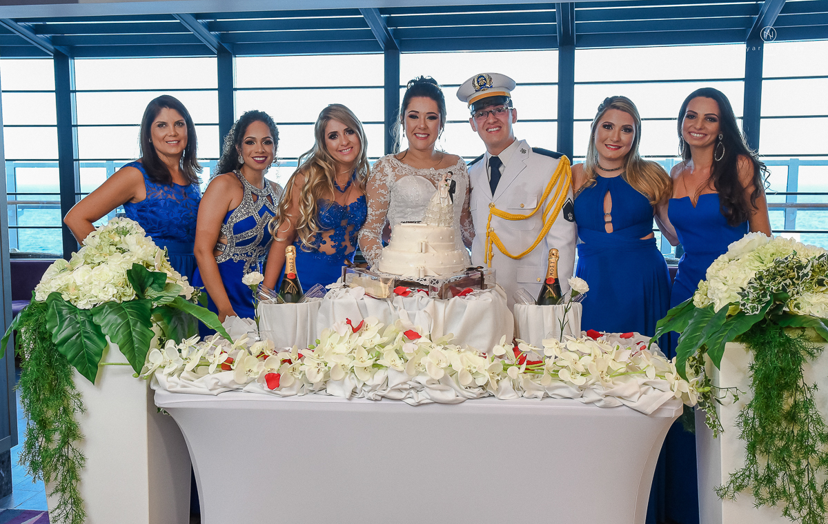 casamento no navio msc seaview noivo bombeiro usando farda fotografia feita pela fotografa nayara andrade de santos festa no navio de casamento