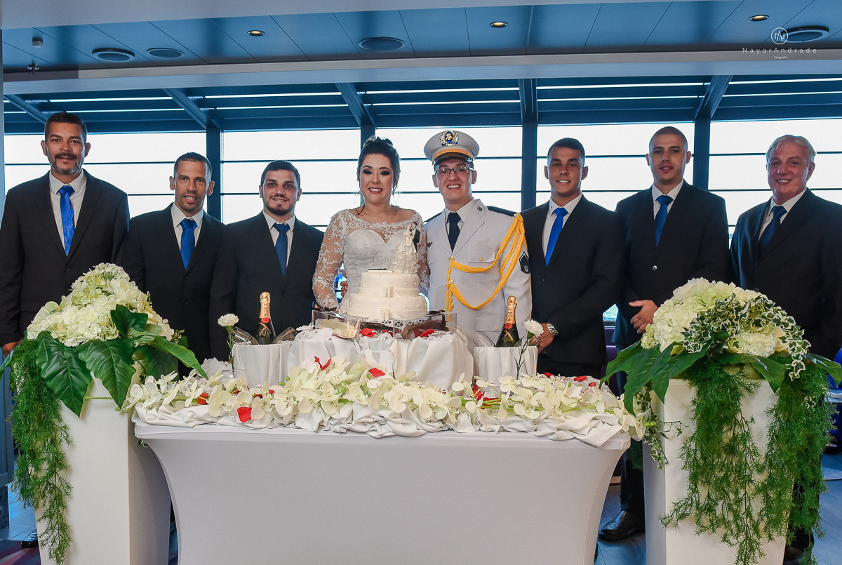 casamento no navio msc seaview noivo bombeiro usando farda fotografia feita pela fotografa nayara andrade de santos festa no navio de casamento