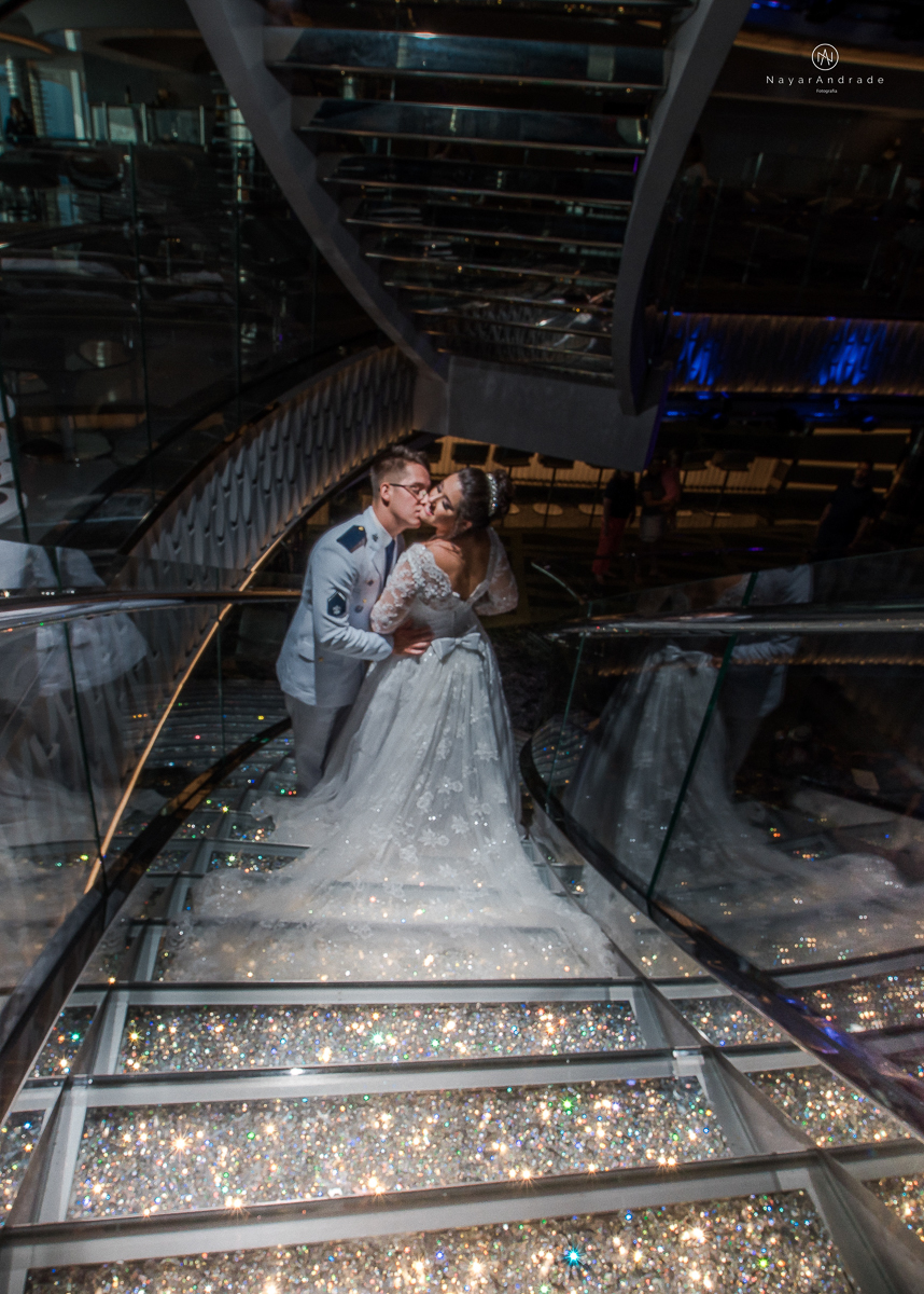casamento no navio msc seaview noivo bombeiro usando farda fotografia feita pela fotografa nayara andrade de santos festa no navio de casamento