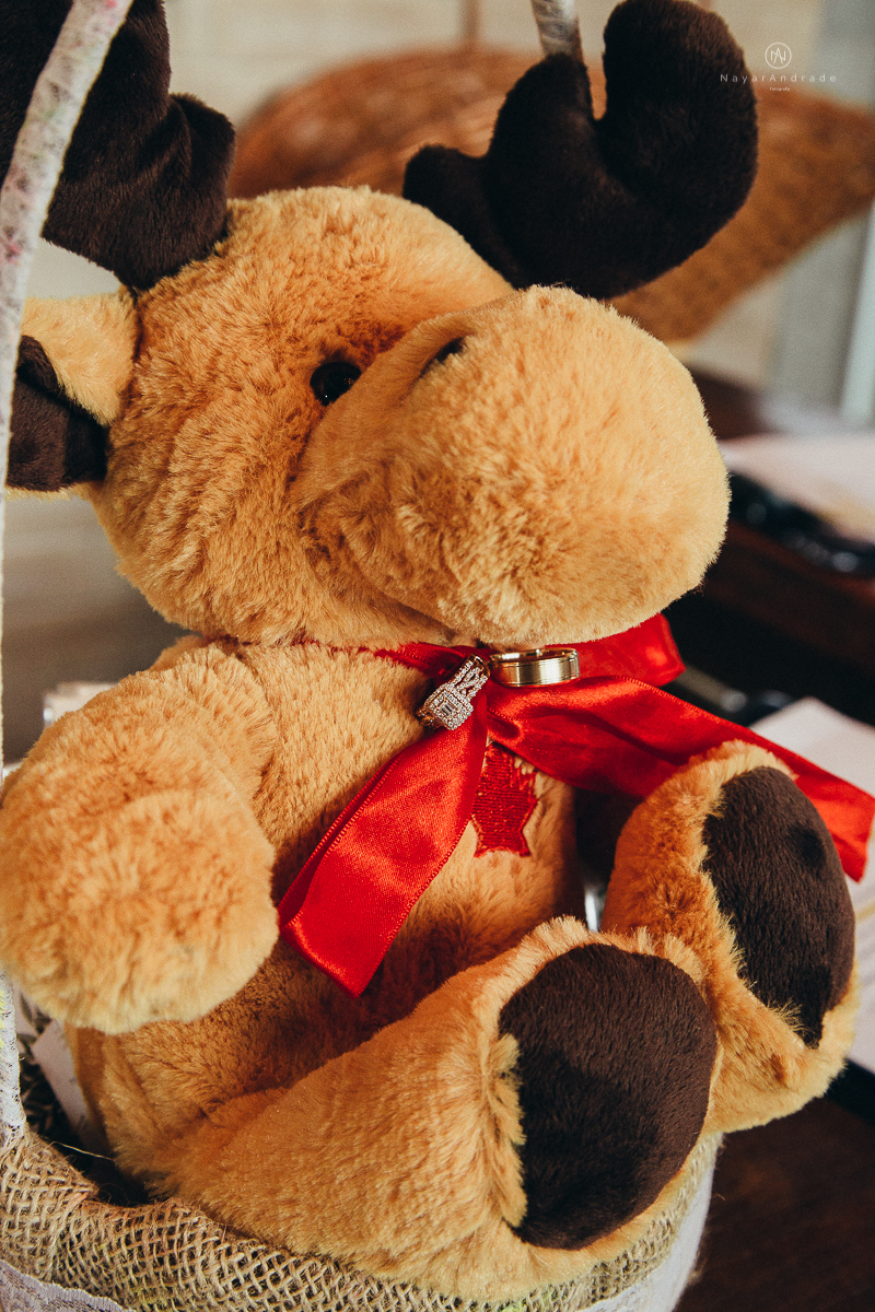 casamento rustico de tarde no salao plataforma na ilha porchat em santos sao vicente decoracao colorida e florida noivo canadense noiva brasileira tons claros  fotografa nayara andrade fotografia fotografa premiada