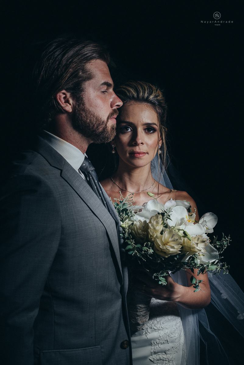 casamento rustico de tarde no salao plataforma na ilha porchat em santos sao vicente decoracao colorida e florida noivo canadense noiva brasileira tons claros  fotografa nayara andrade fotografia fotografa premiada
