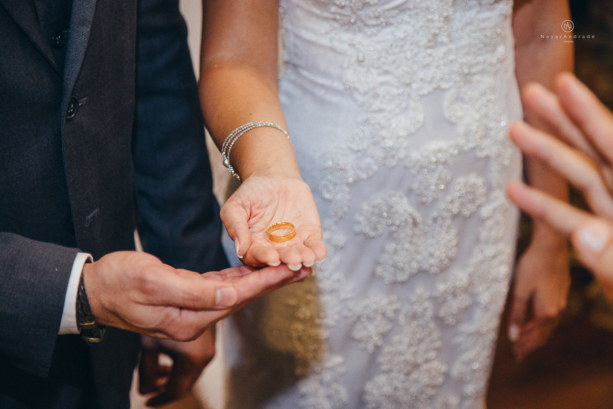 fotos de casamento na igreja santo antonio do valongo no centro de santos noiva com mantilha grande fotografa premiada internacionalmente