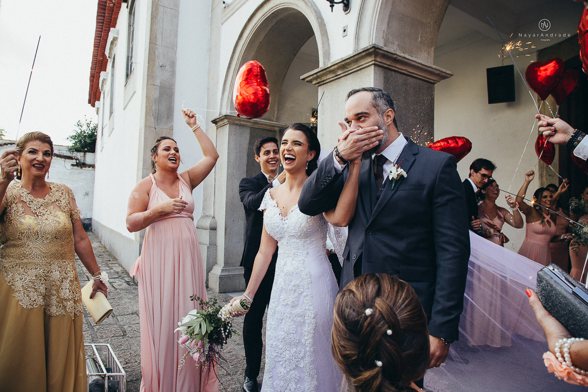 fotos de casamento na igreja santo antonio do valongo no centro de santos noiva com mantilha grande fotografa premiada internacionalmente