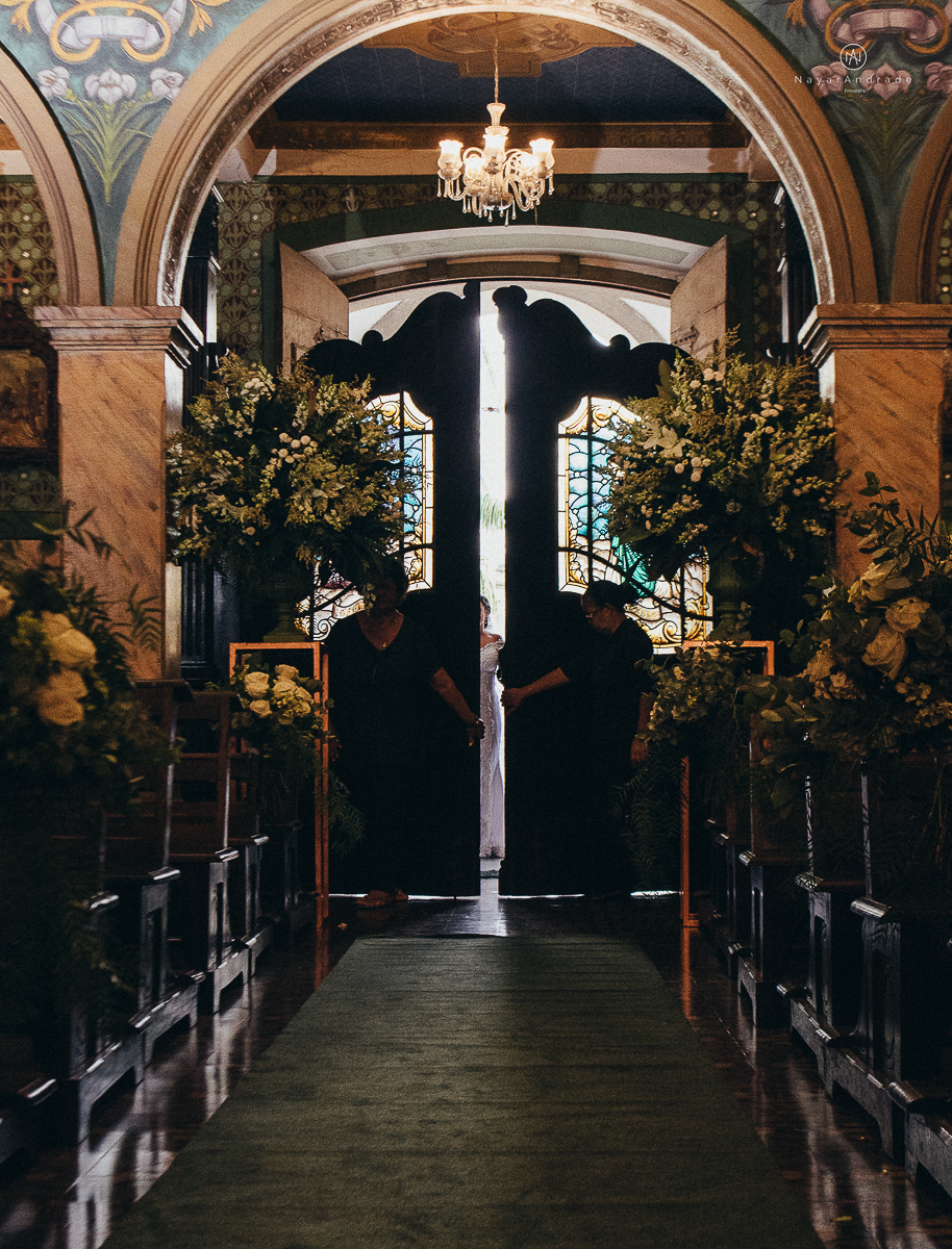 fotos de casamento na igreja santo antonio do valongo no centro de santos noiva com mantilha grande fotografa premiada internacionalmente