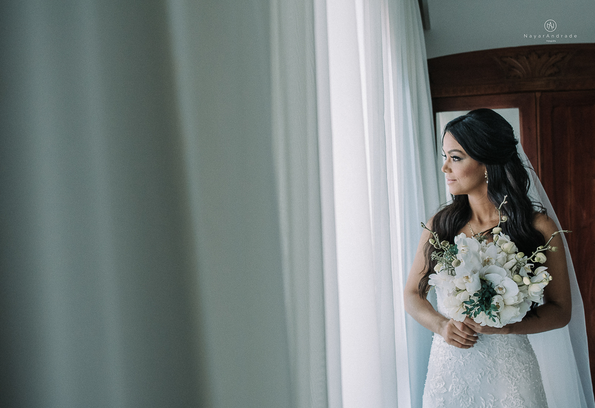 Detalhes e retratos da noiva MArtha suarez no seu making of em salvador bahia casamento MArtha e JOrge vercillo
