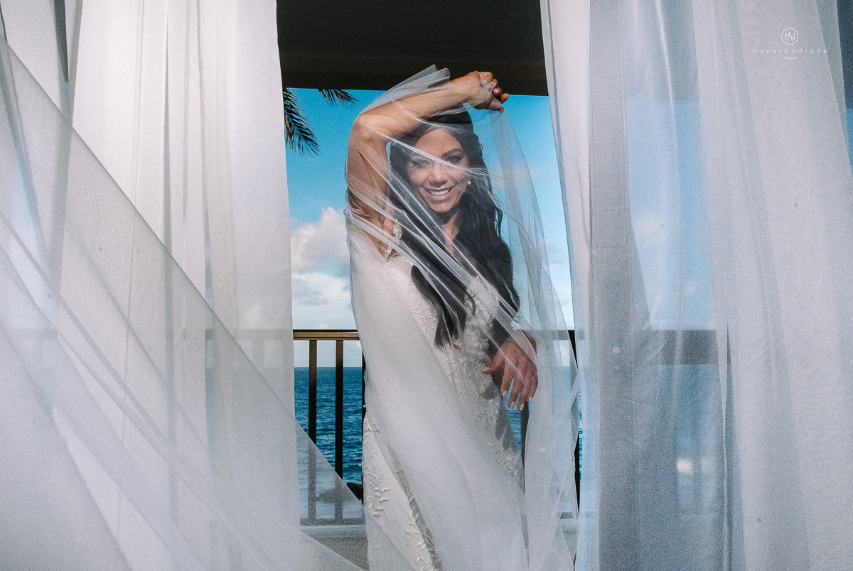 Detalhes e retratos da noiva MArtha suarez no seu making of em salvador bahia casamento MArtha e JOrge vercillo