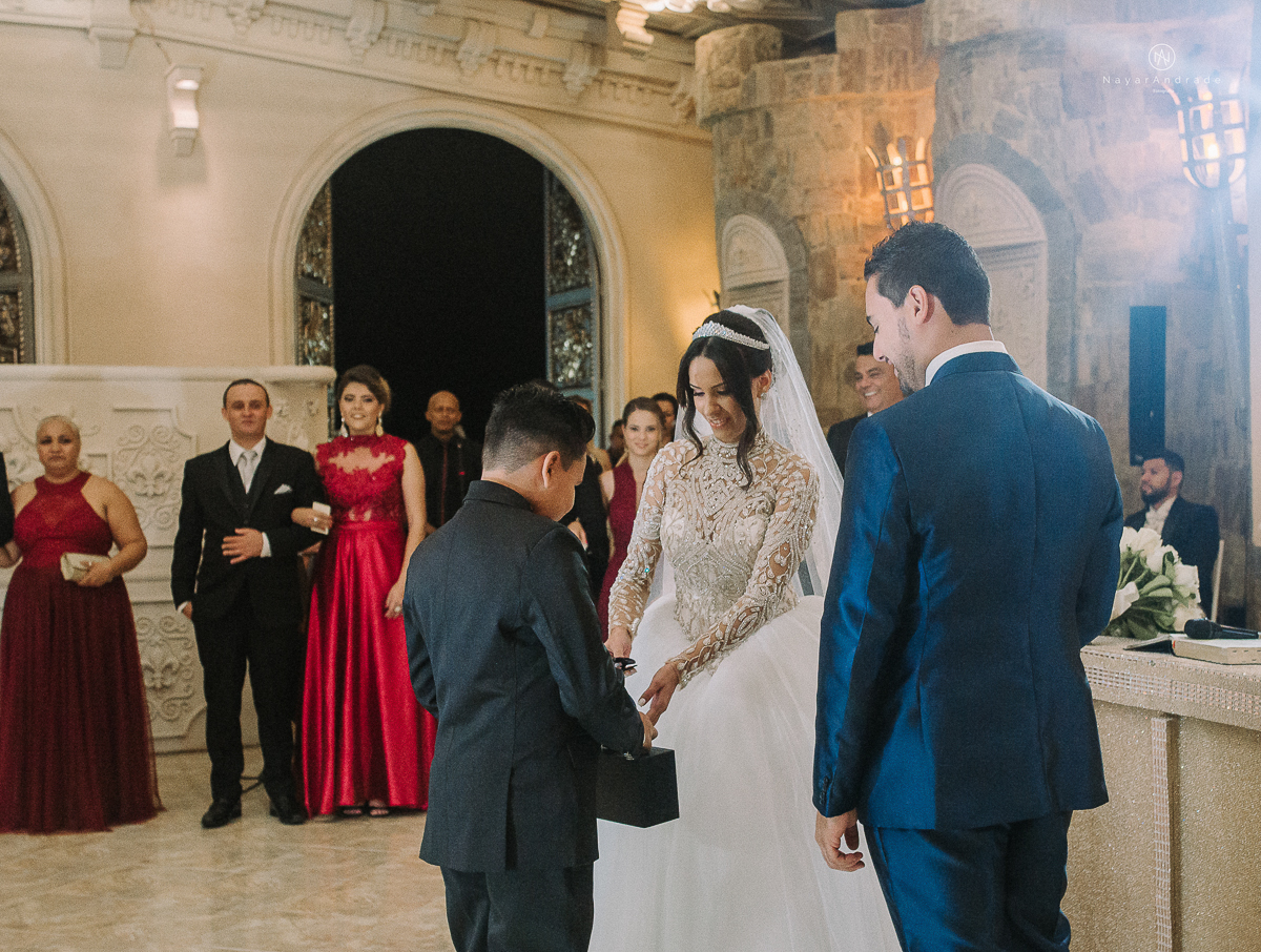 Fotos da cerimonia em casamento feito em um castelo em sao paulo fotografia nayara andrade fotografia